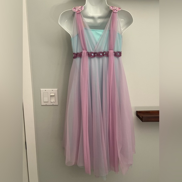 Revolution dance costume - Picture 2 of 2